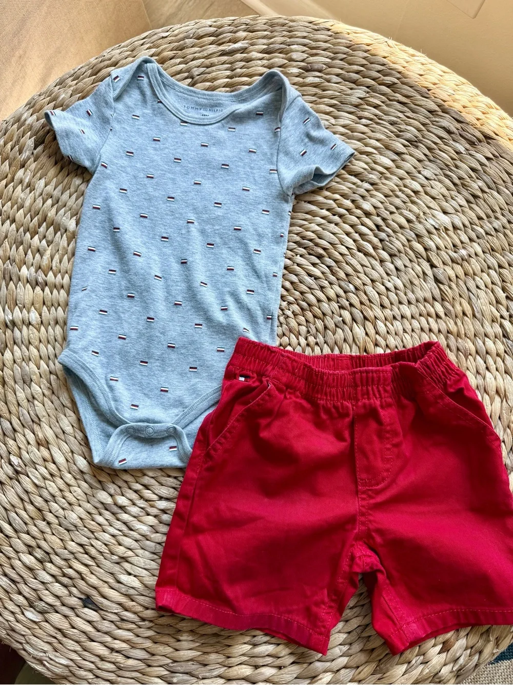 Tommy Hilfiger Boys Set Sz 18-24 Months Flag Logo